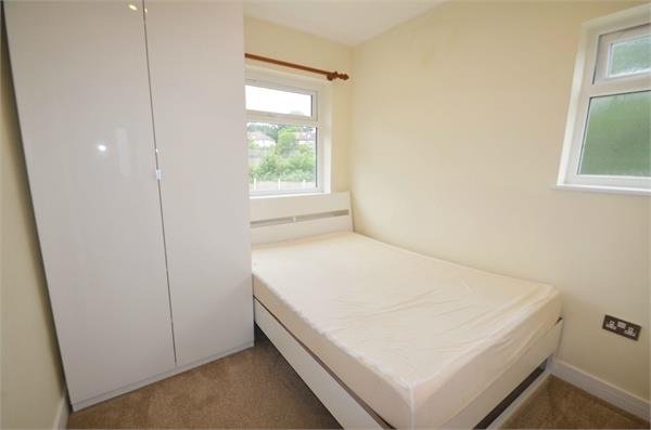 Maxwelton Close, Mill Hill